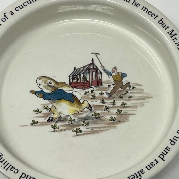 Vintage Wedgwood Peter Rabbit child porridge bowl - Picture 2 of 7